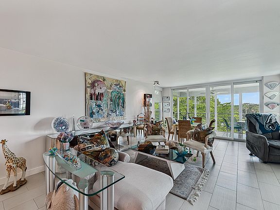 5th image of 804 CYPRESS Boulevard #503