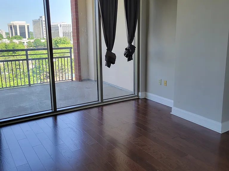 701 Royal Ct #610 — Photo 5