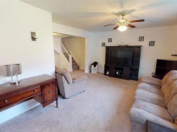 2nd image of 6851 Revere Dr