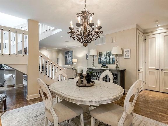 4th image of 4114 Coletta Dr #8