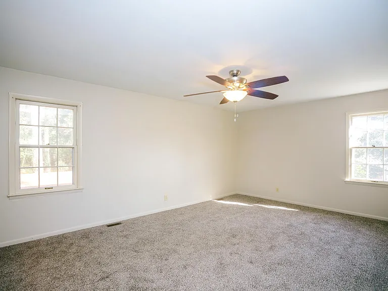 1301 Normandy Rd — Photo 18