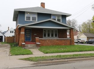 933 Burton St SW, Wyoming, MI 49509