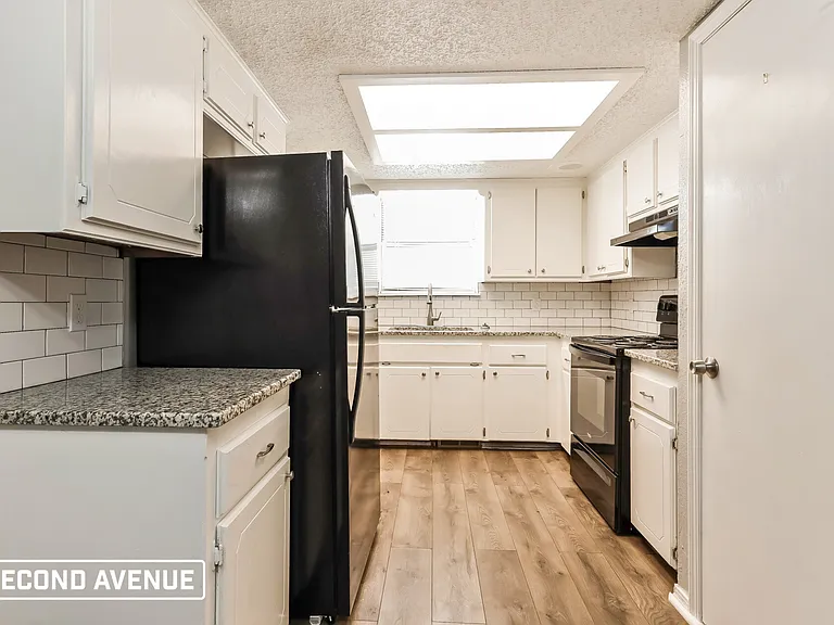 3741 SE 48th Pl — Photo 8