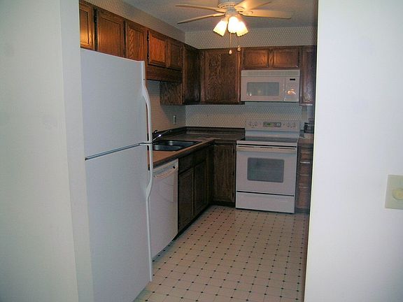 2nd image of 4300 Trenton Ln N APT 212