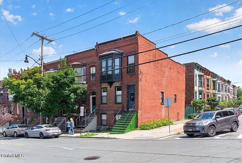 2nd image of 164 Lark Street