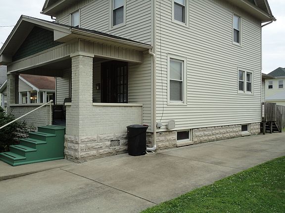 2nd image of 1304 23rd St