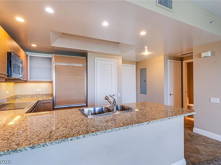 322 Karen Ave #1405 — Photo 12
