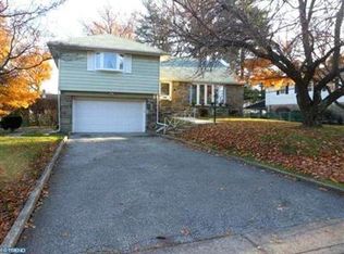 7757 Bennett Rd, Wyncote, PA 19095