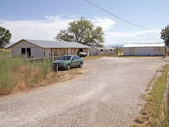 2nd image of 2484 Star Ln