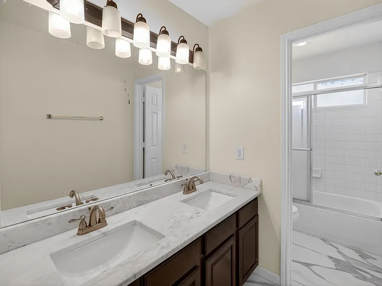 7903 Clear Fork Trl — Photo 28