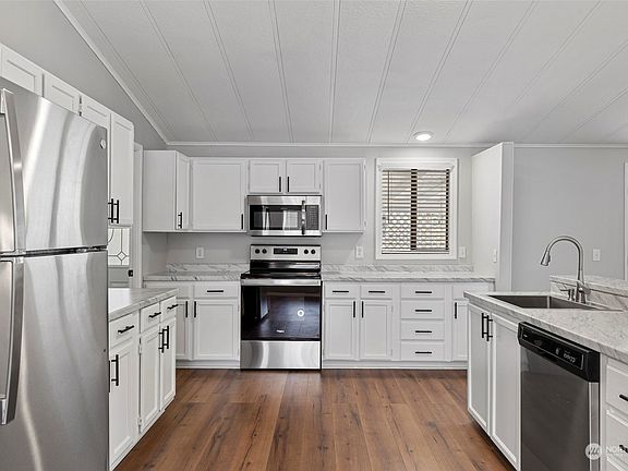 4th image of 2111 77th St Court E