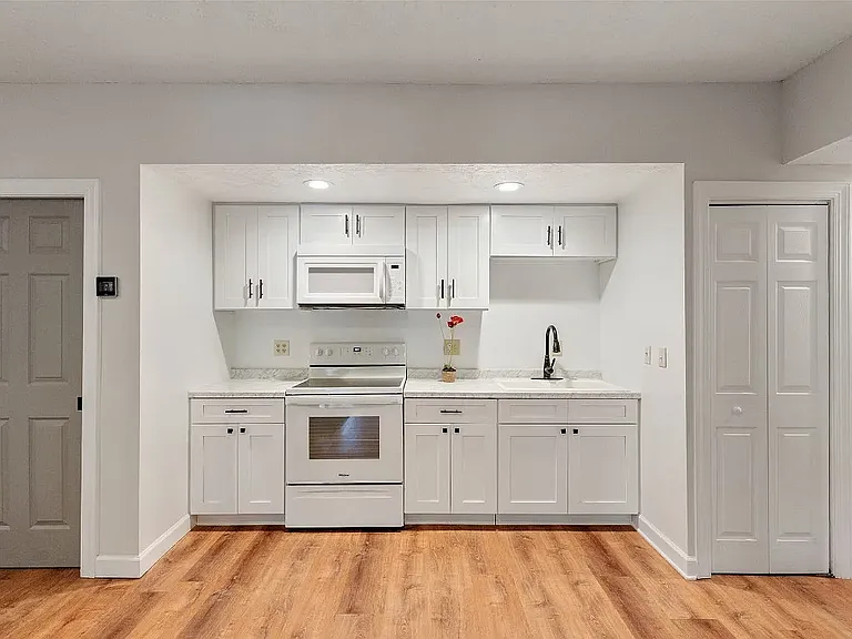 119 Heavens Gate Ln — Photo 7