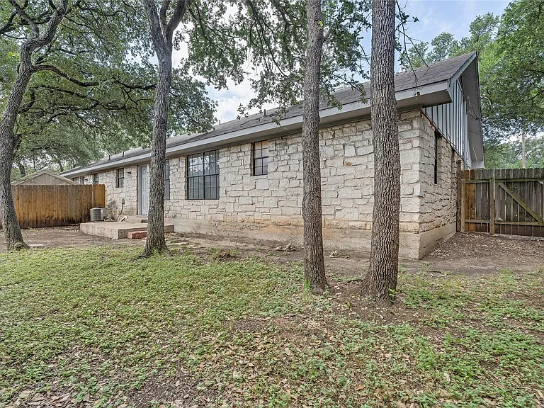 3801 Foust Trl #A — Photo 28