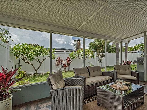 4th image of 810 Hibiscus St
