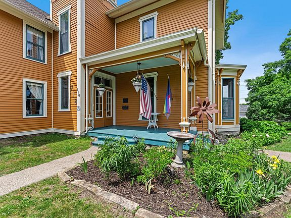 3rd image of 718 Vermillion St