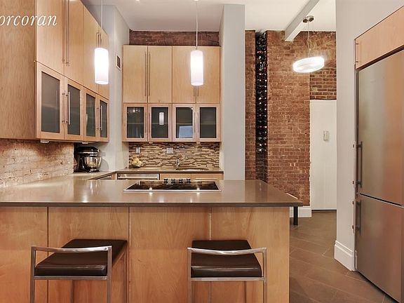 3rd image of 23 E 10th St APT 405