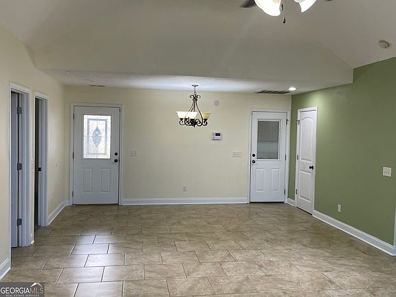 3rd image of 1052 Moss Creek Cir