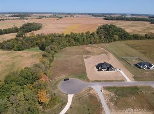 882 Olivers Trl, Wilmington, OH 45177