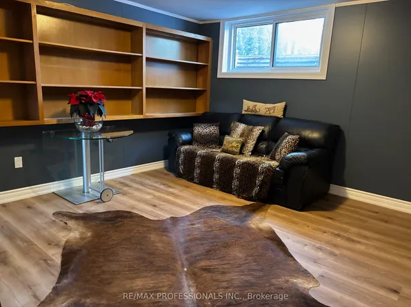 73 Abilene Dr #Basement, Toronto, ON M9A 2N5