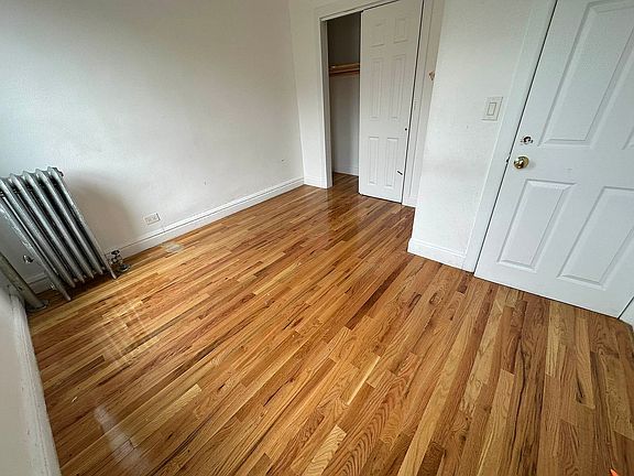 4th image of 3230 Steuben Ave #2B