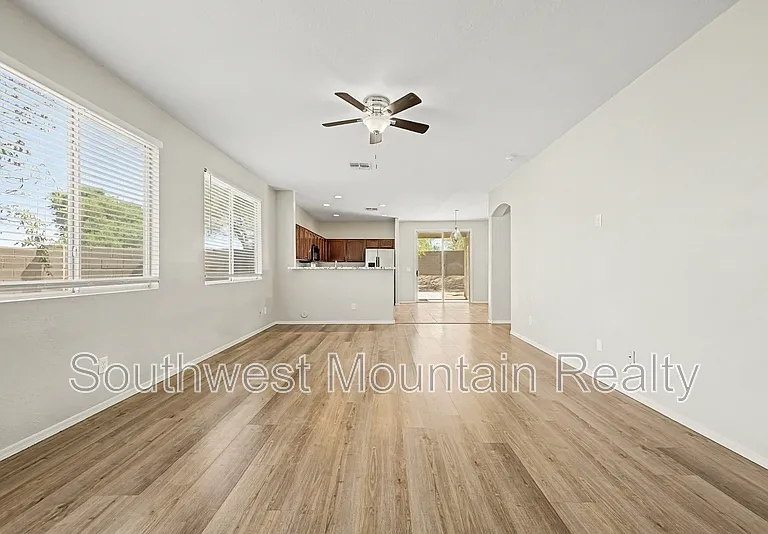 44967 W Sage Brush Dr — Photo 11