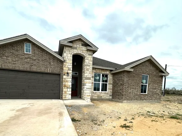 281 Legend Hills, Uvalde, TX 78801