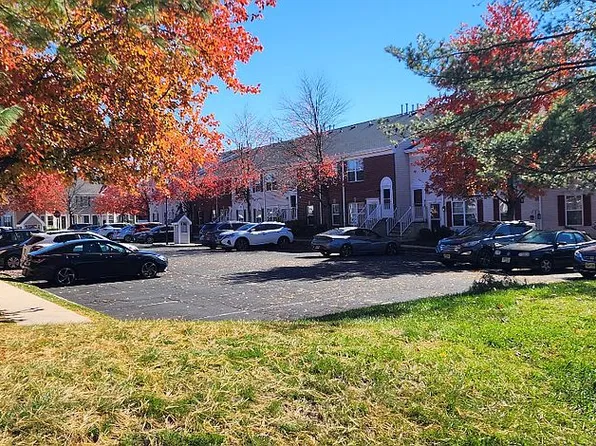 166 Susan Ct, Bridgewater, NJ 08807