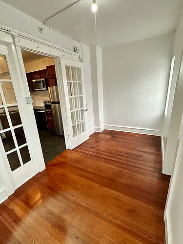 2809 W Girard Ave #2 Photo 1