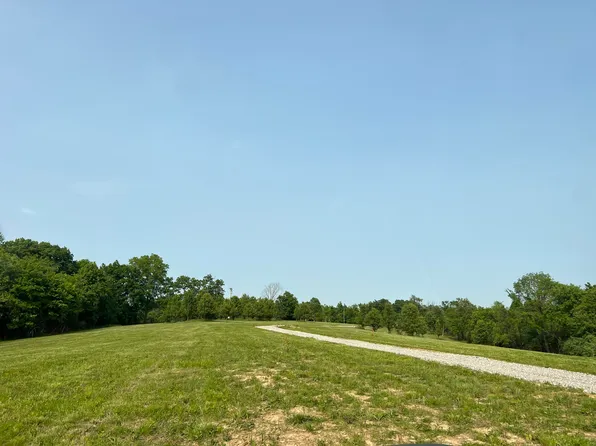 2002 Cedora Ln, Independence, KY 41051