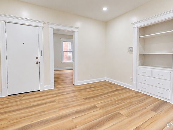 5th image of 17 Bond St APT 2