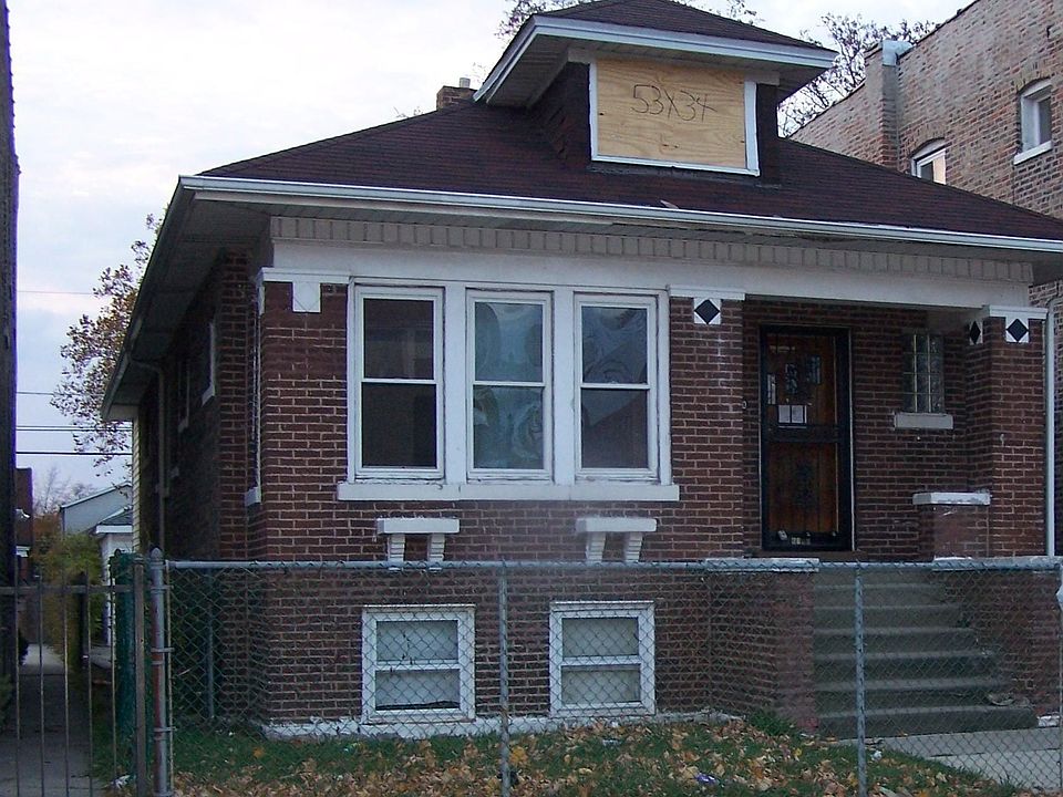 1st image of 6140 S Artesian Ave