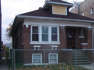 6140 S Artesian Ave, Chicago, IL 60629
