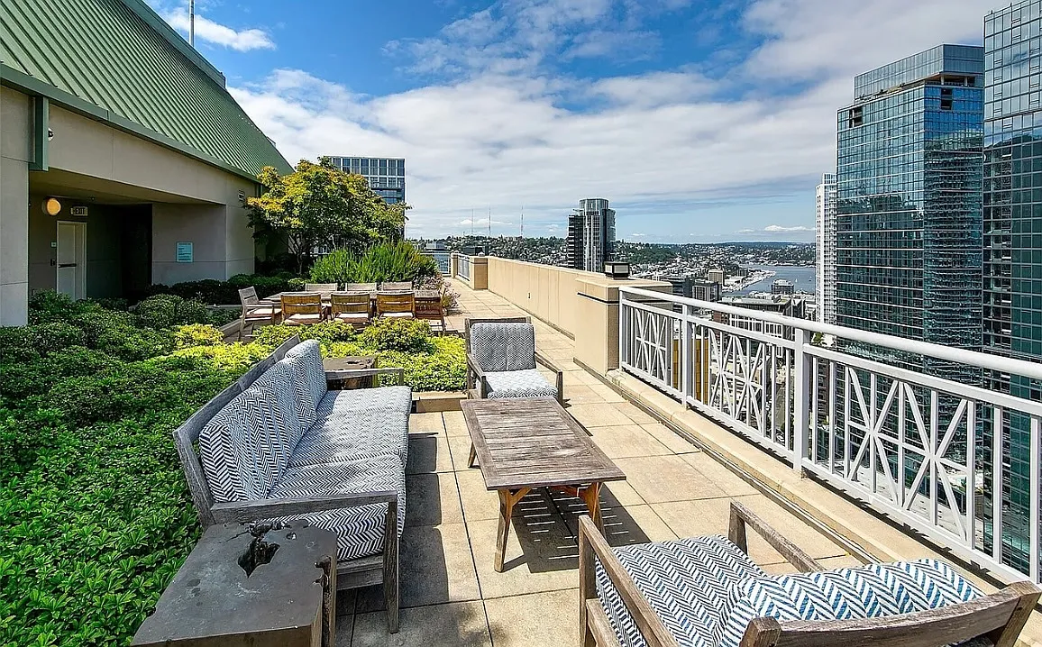 1 bed, 738 sqft, $3,000 — Photo 2