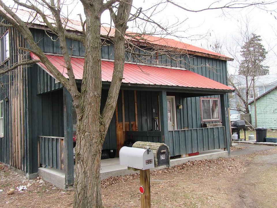 1st image of 210-212 John St