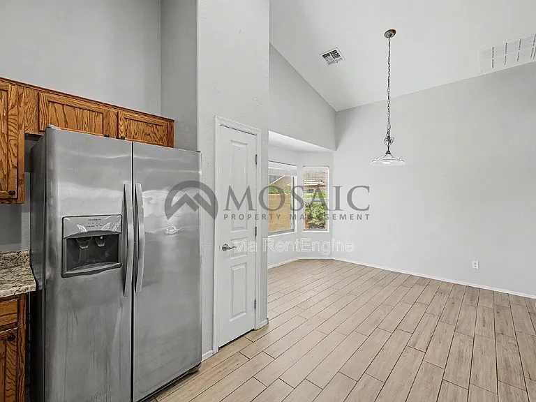 22360 E Via Del Rancho — Photo 16