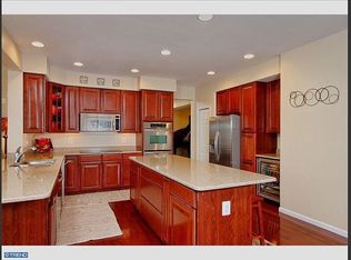 564 Thackery Ct, Mickleton, NJ 08056