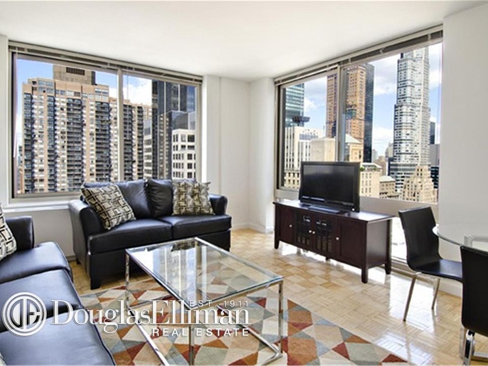 1st image of 260 W 54th St APT 17G
