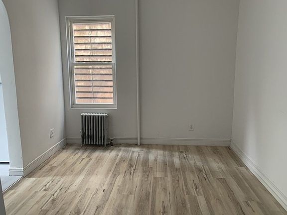 3rd image of 3-08 26th Ave #2C