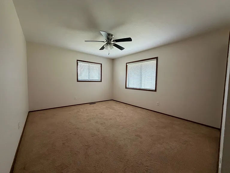 9108 Bluff Dr — Photo 12