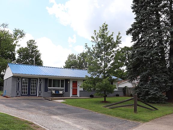 3rd image of 6525 Ravena Dr