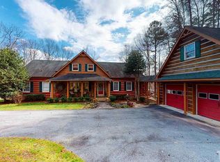 204 Admirals Dr, Roxboro, NC 27574