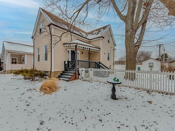 3rd image of 3110 Leola Ave