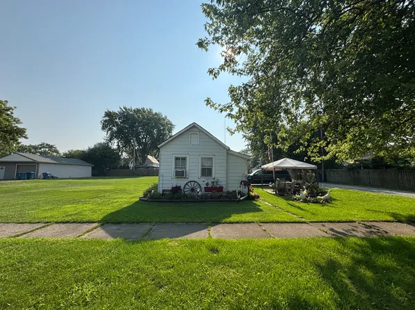 3345 Green St, Steger, IL 60475