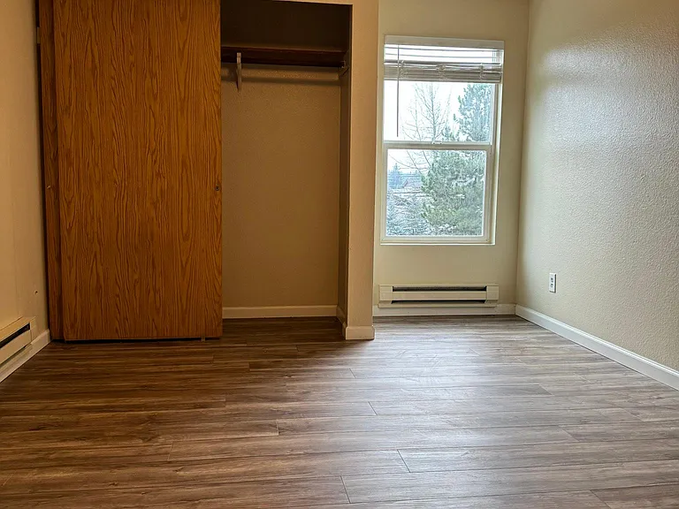 4103 Center St #D — Photo 11