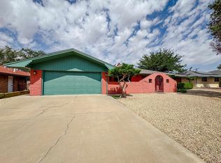 1805 Juniper Dr, Alamogordo, NM 88310