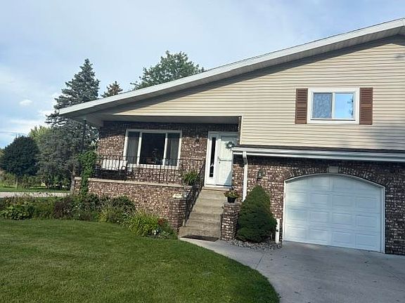 2nd image of 6802 Sunset Meadow Dr