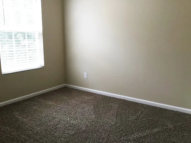 2912 Hayling Dr — Photo 14