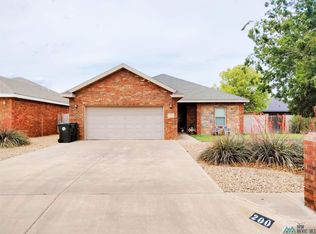 200 Almond Tree Ln, Clovis, NM 88101
