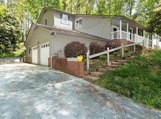 6 Lookout Ln, Salem, SC 29676