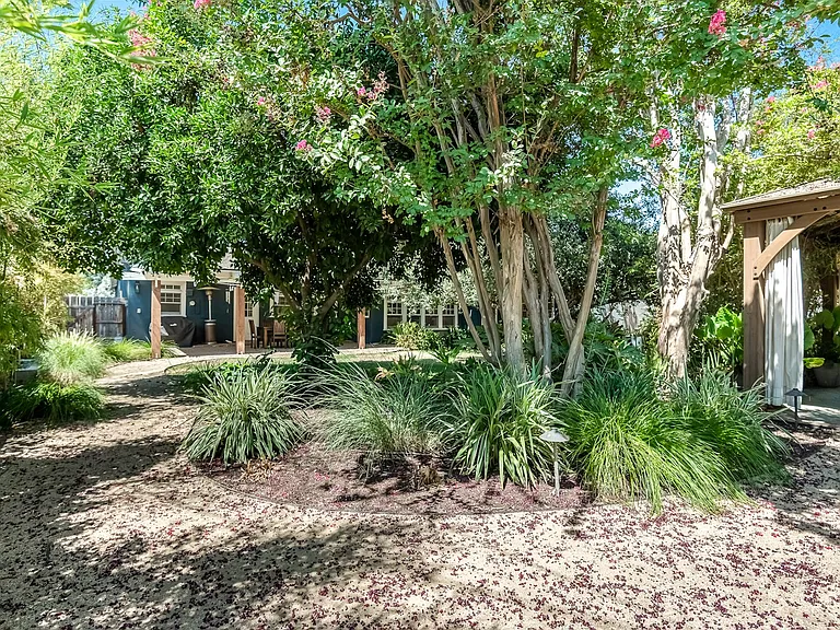 1531 W Laurel Ave — Photo 36